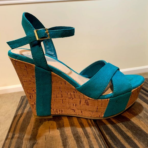 Fiona Wedges Platform Women's Sandals - Picture 4 of 4